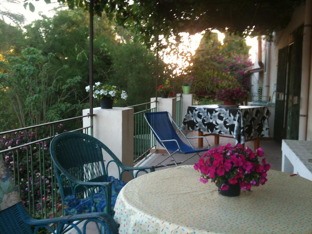 La Fattoria Guest House ชากกา ภายนอก รูปภาพ